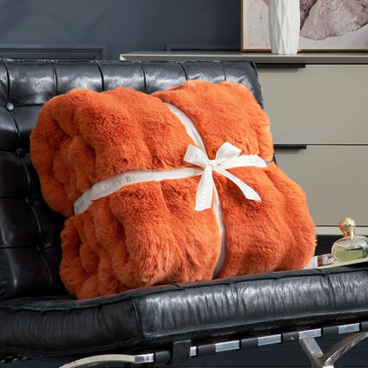 🔥Popular thickened rabbit plush nap blanket, flannel milk velvet cover blanket