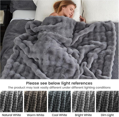🔥Popular thickened rabbit plush nap blanket, flannel milk velvet cover blanket