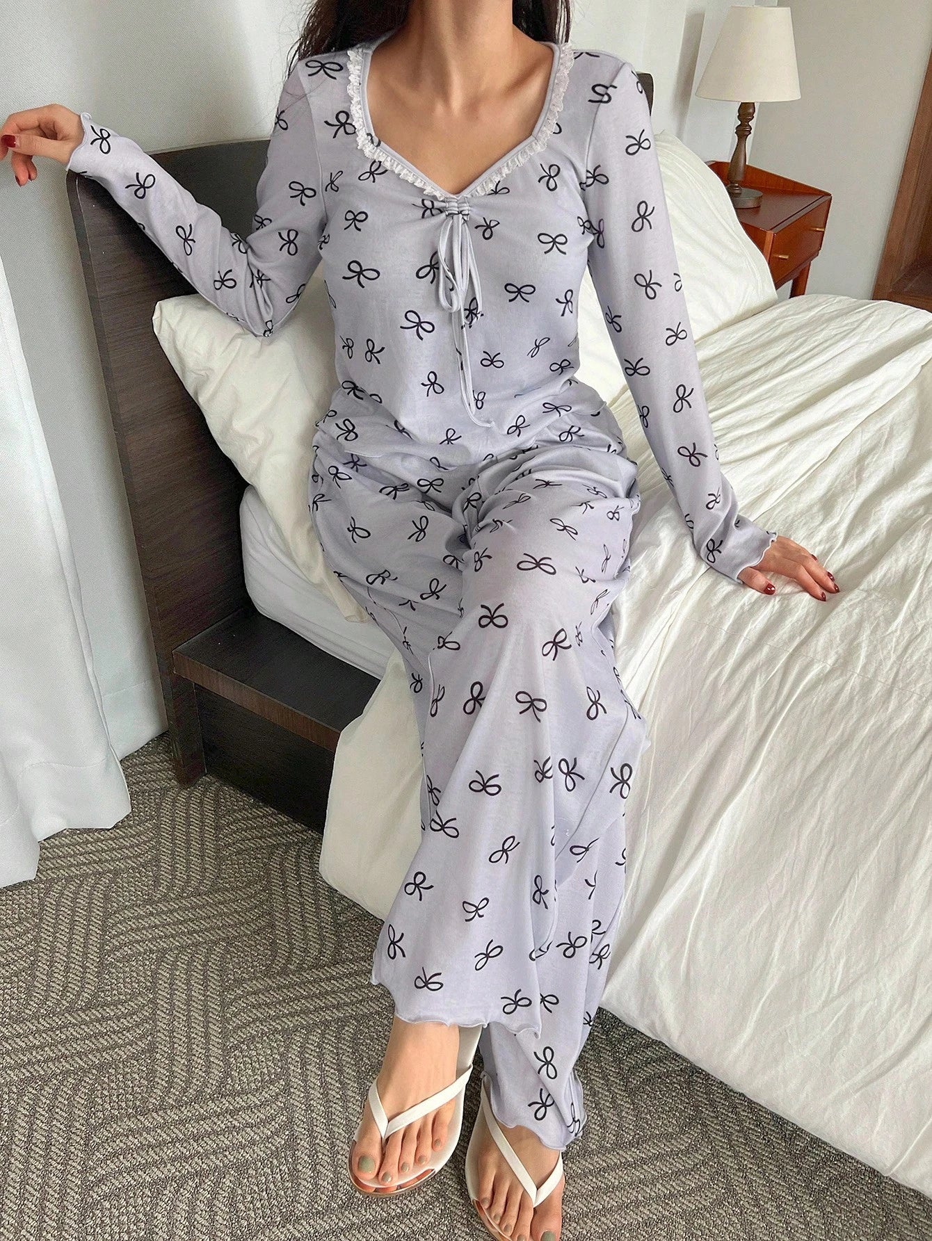 Women's Bow Print Long-Sleeve Lounge Pajama Set