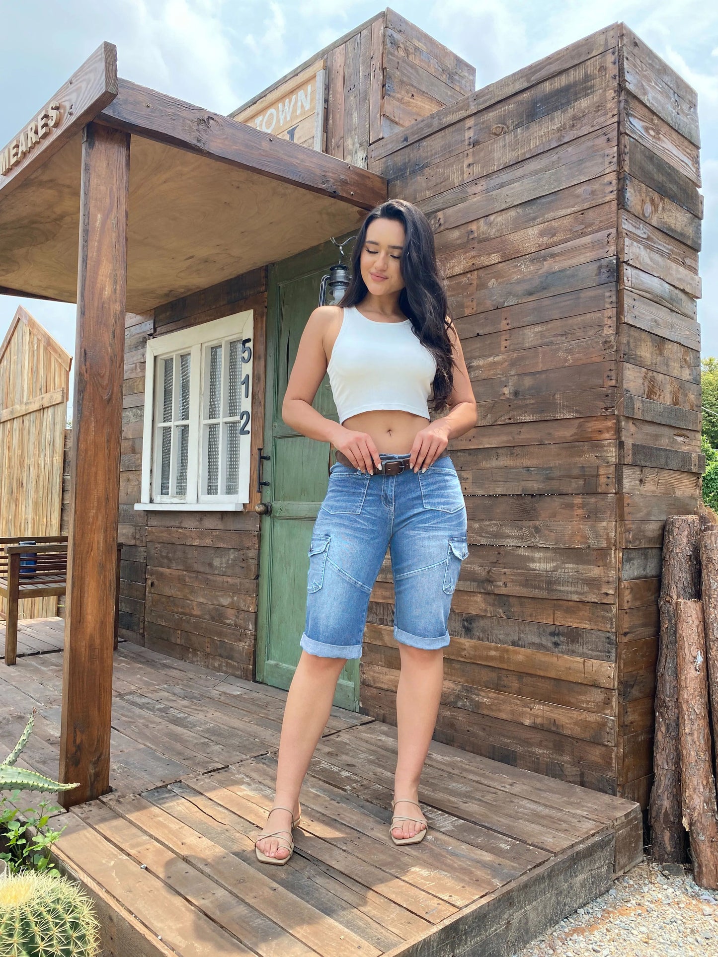 Flap Pocket Roll Hem Denim Bermuda Shorts Without Belt