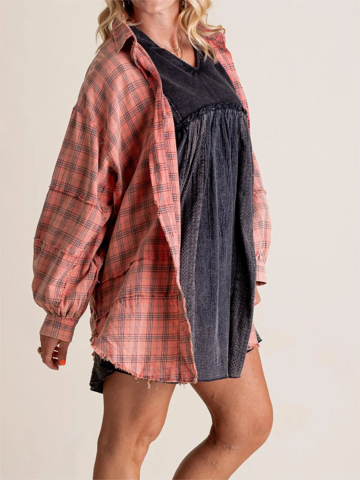 ⏰Hot Sale-Women's Seams Raw Edge Washed Oversized Shirt Jacket with Pockets 🔥New arrivals at special price🔥