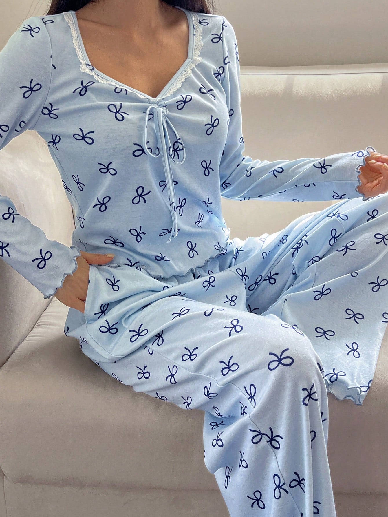 Women's Bow Print Long-Sleeve Lounge Pajama Set