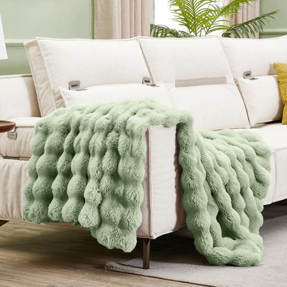 🔥Popular thickened rabbit plush nap blanket, flannel milk velvet cover blanket