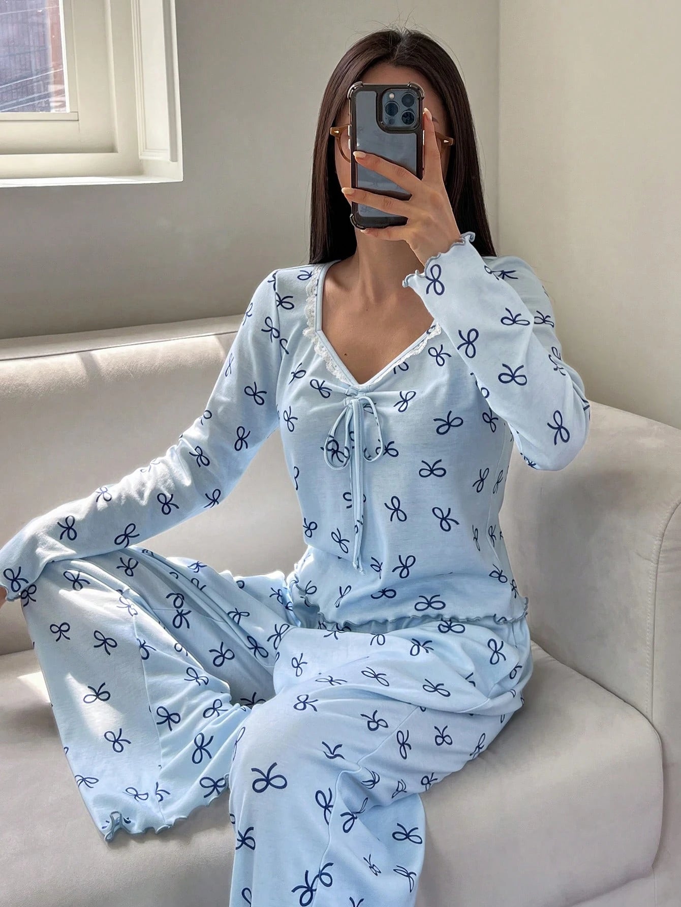 Women's Bow Print Long-Sleeve Lounge Pajama Set