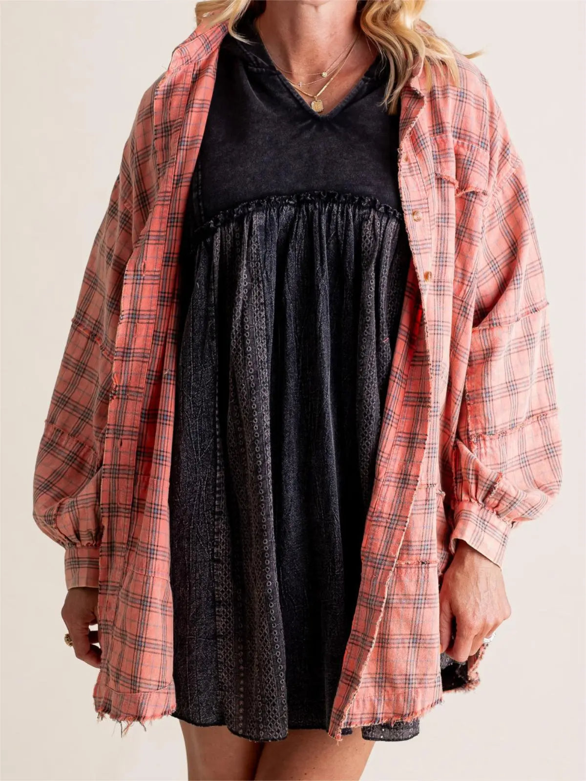 ⏰Hot Sale-Women's Seams Raw Edge Washed Oversized Shirt Jacket with Pockets 🔥New arrivals at special price🔥