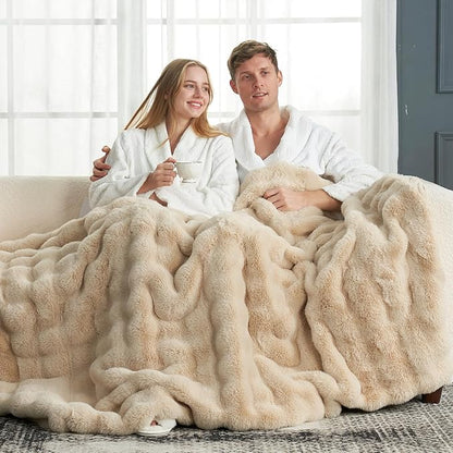 🔥Popular thickened rabbit plush nap blanket, flannel milk velvet cover blanket